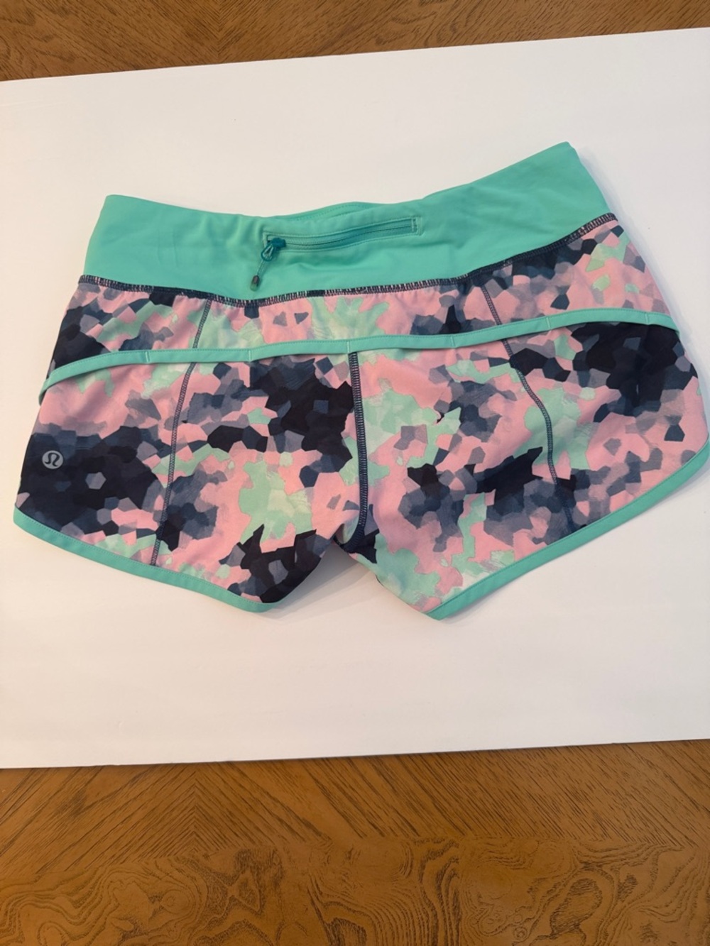 Lululemon Clouded Dream Speed Short Size 4 - Picture 3 of 7